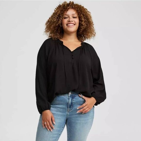 NWT Torrid Plus Size 2X 18-20 Black Challis Front Tie Blouse - Picture 2 of 4